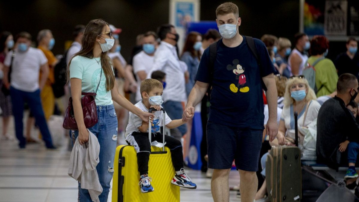 Türkiye'ye 16 günde 120 binden fazla Rus turist geldi