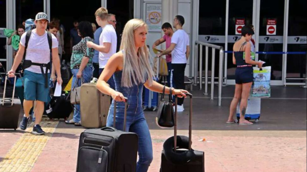 Rusya'nın Novosibirsk kentinden Antalya'ya uçuşlar başlayacak