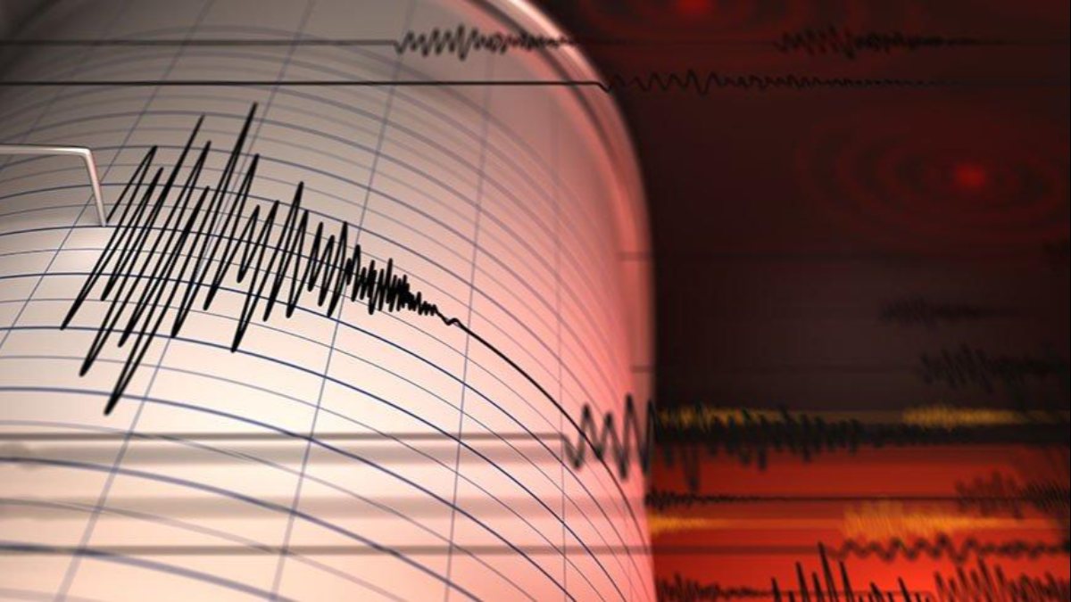 Akdeniz'de 4.2 büyüklüğünde deprem