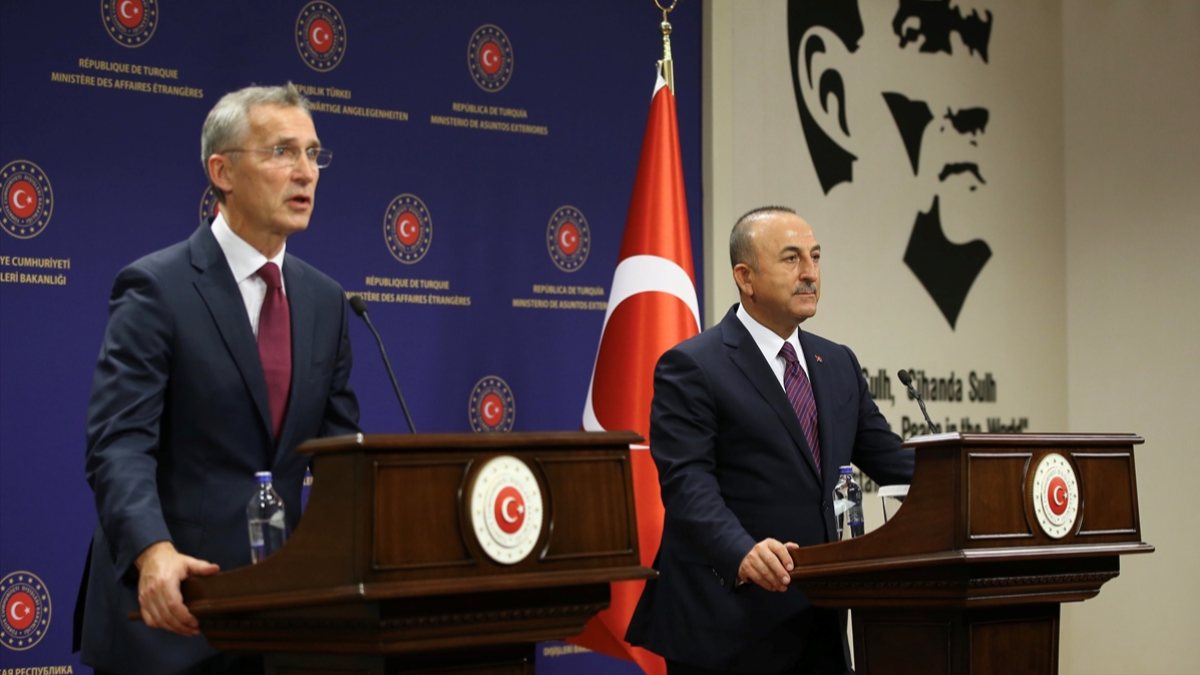 Mevlüt Çavuşoğlu: Savunma ihtiyaçlarını NATO içinde halletmeliyiz