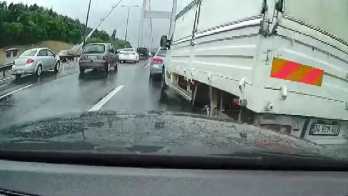 FSM Köprüsü'nde zincirleme kaza
