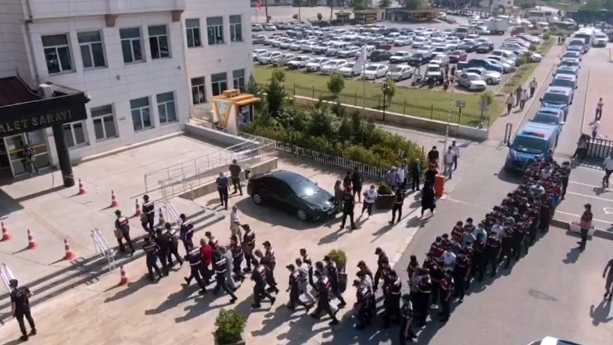 Antalya’da tefecilik operasyonu: 17 kişi tutuklandı