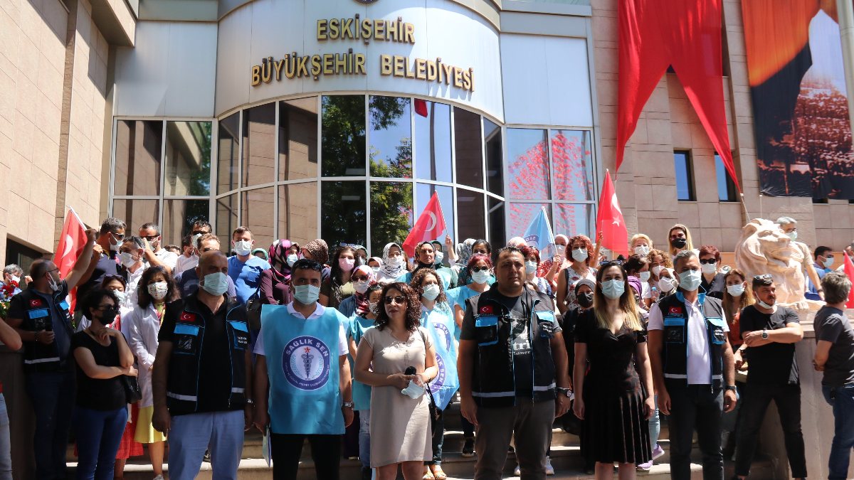 Eskişehir'de sağlıkçılardan ücretsiz toplu taşımanın kaldırılmasına alkışlı tepki