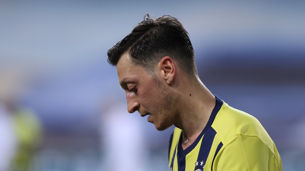 Mesut Özil'den orman yangınları sonrası paylaşım