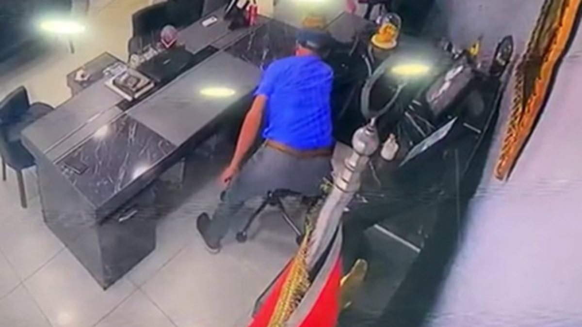 Sultangazi'deki güzellik merkezinden cüzdan çalındı