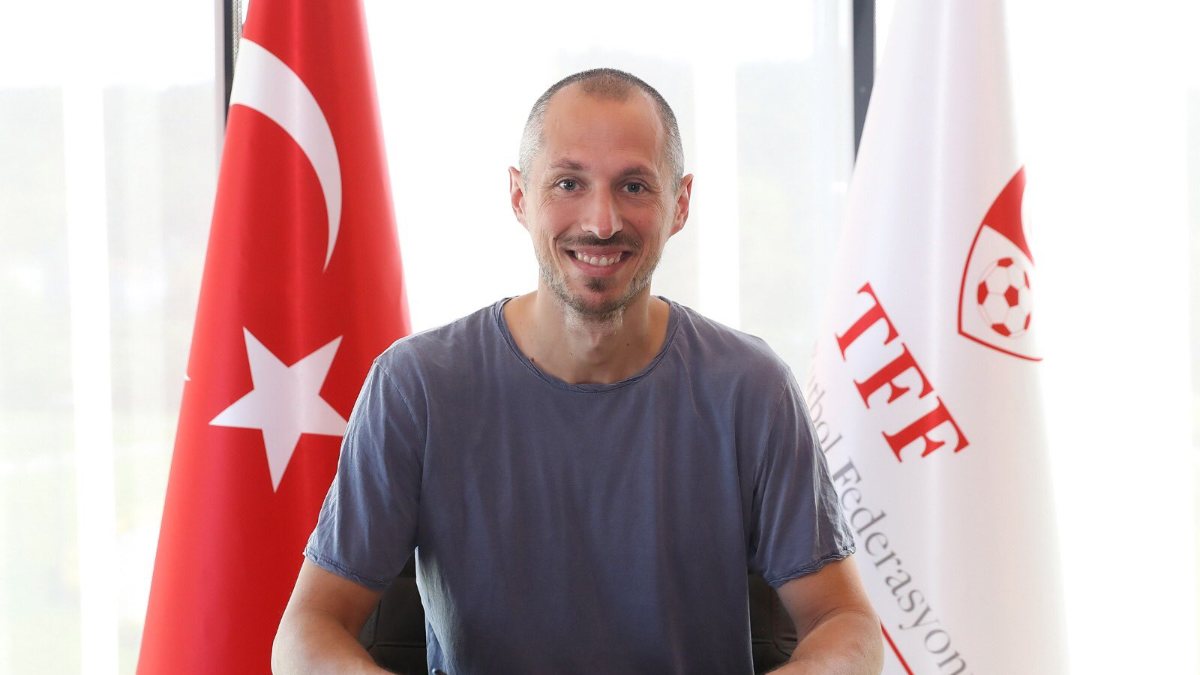 Kuntz'un diğer yardımcısı Lichte oldu