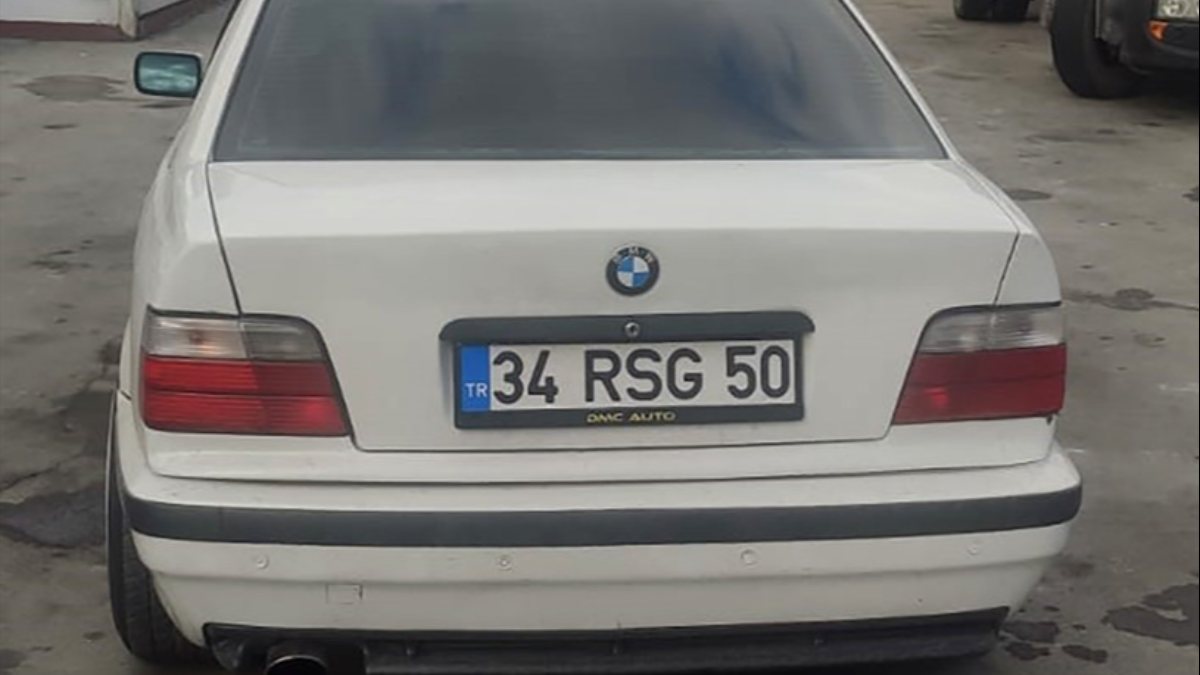 Ataşehir'de drift yapan sürücüye para cezası
