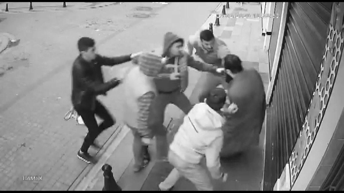 Bayrampaşa’da 'metafizik uzmanı' ile kardeşine, bıçaklı saldırı davasında karar