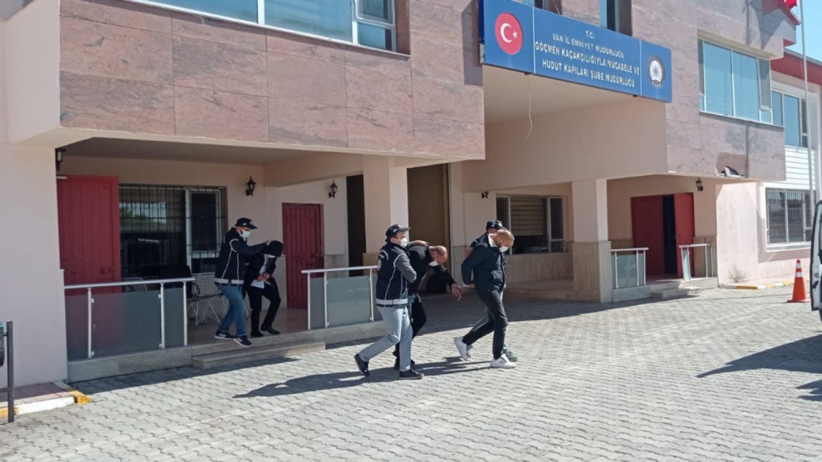Van'daki göçmen kaçakçılığı operasyonlarında 87 organizatör yakalandı