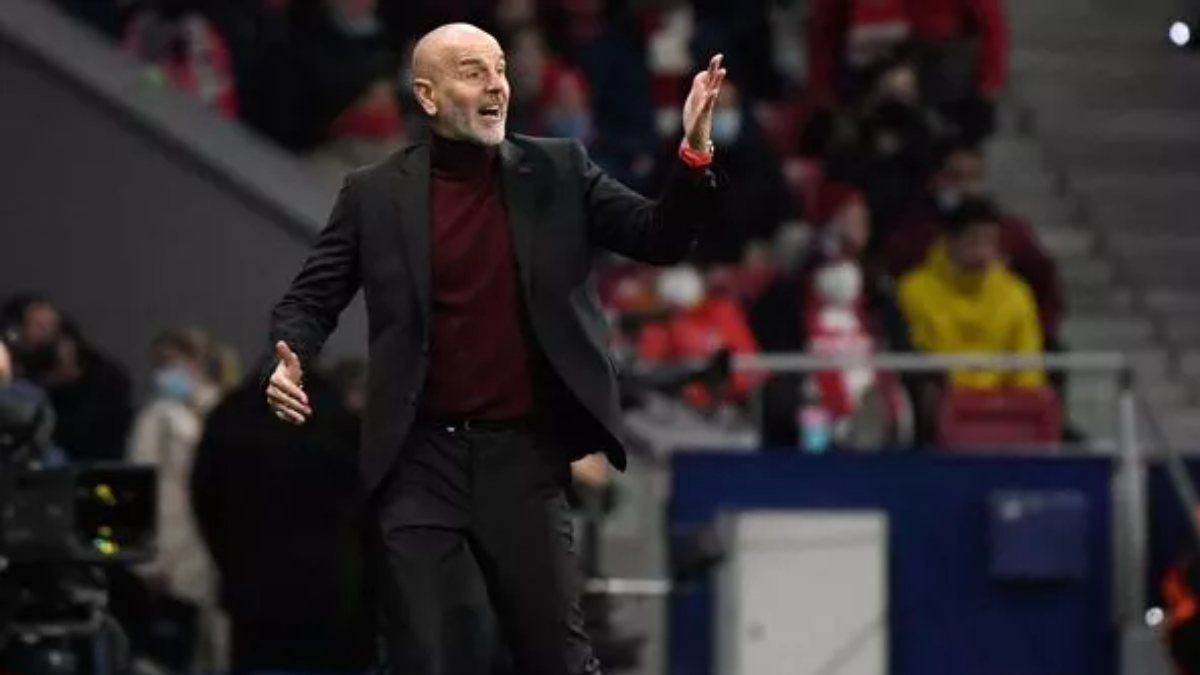 Milan'da Stefano Pioli'nin sözleşmesi uzatıldı