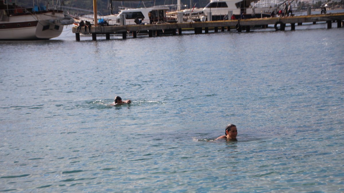 Bodrum’da yağmur sonrası deniz keyfi