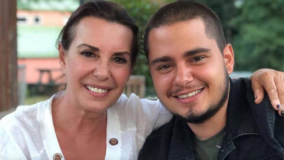 Perihan Savaş, asker oğlunu paylaştı