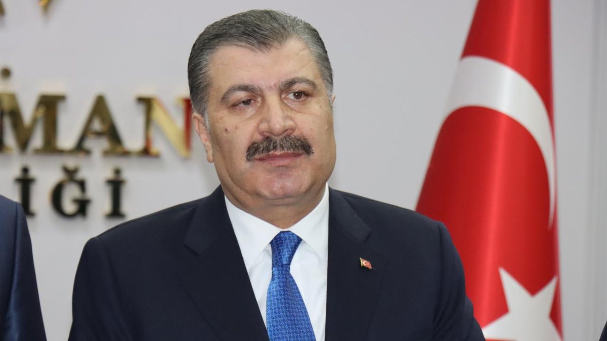Fahrettin Koca acı haberi duyurdu