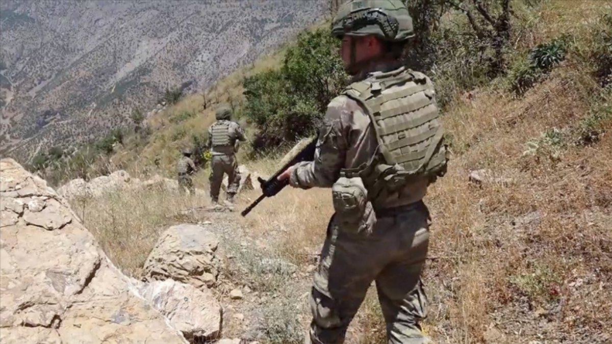 Pençe Kilit bölgesinde 2 terörist öldürüldü