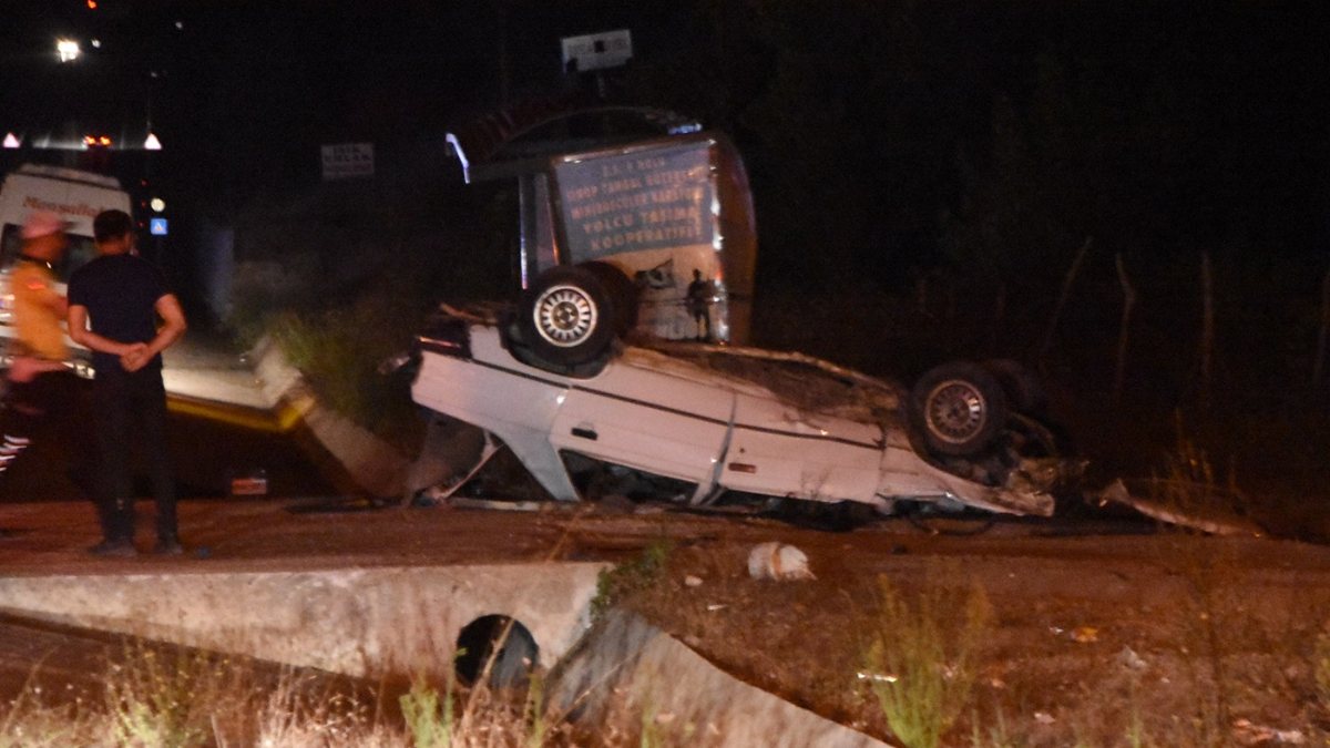 Sinop'ta araç kağıt gibi ezildi: 1 yaralı