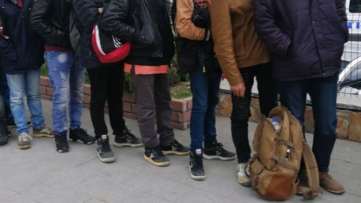 Kırklareli’de 2 adreste 100 kaçak göçmen yakalandı