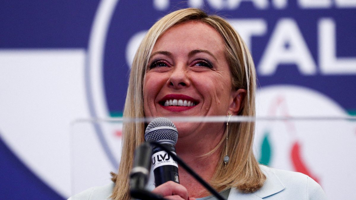 Guardian: Giorgia Meloni, Mussolini değil ama Trump olabilir