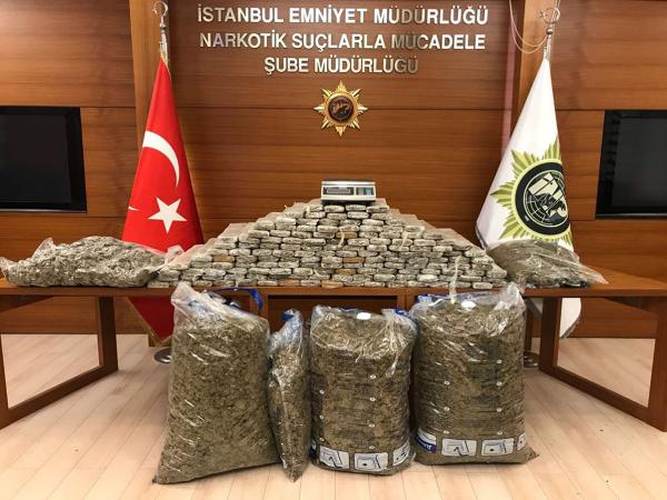 İstanbul'da uyuşturucu operasyonu: 200 kilo skunk ele geçirildi