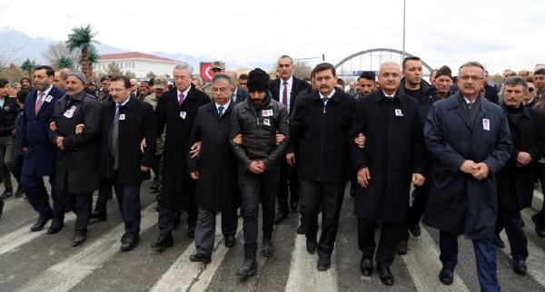 Şehit polis, son yolculuğuna uğurlandı