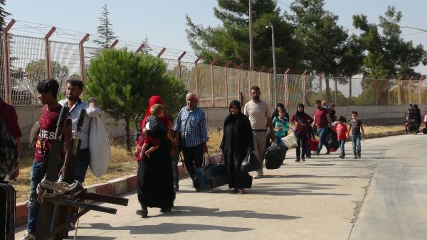 Bayram için giden Suriyeliler erken dönüyor