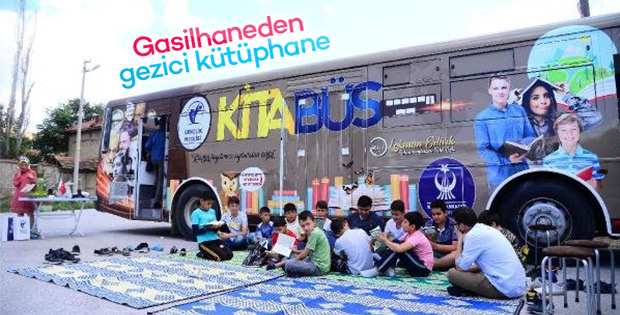 Gasilhane aracını gezici kütüphane yaptılar