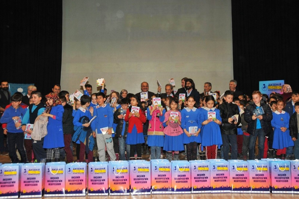 4500 Kitap 4500 Okuyan projesi