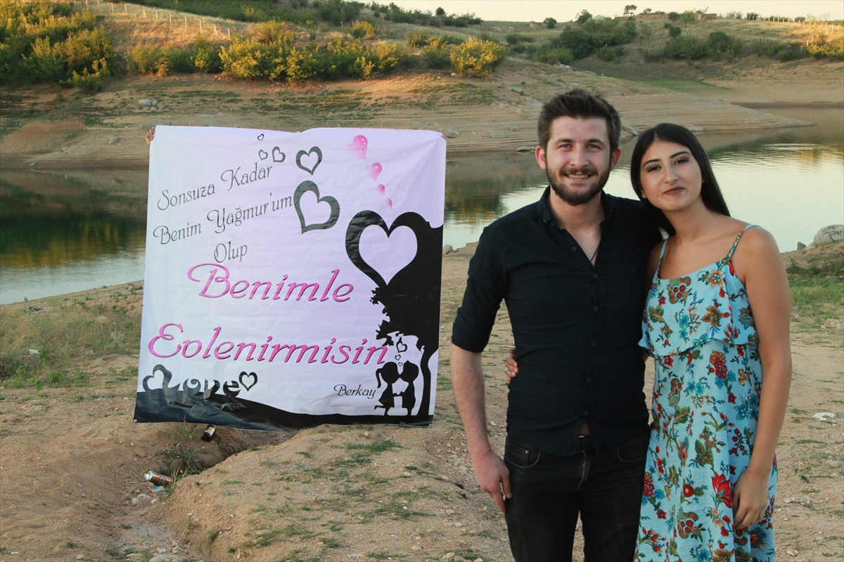 Evlilik teklif ettiğini unuttu Evlilik teklif ettiğini unuttu