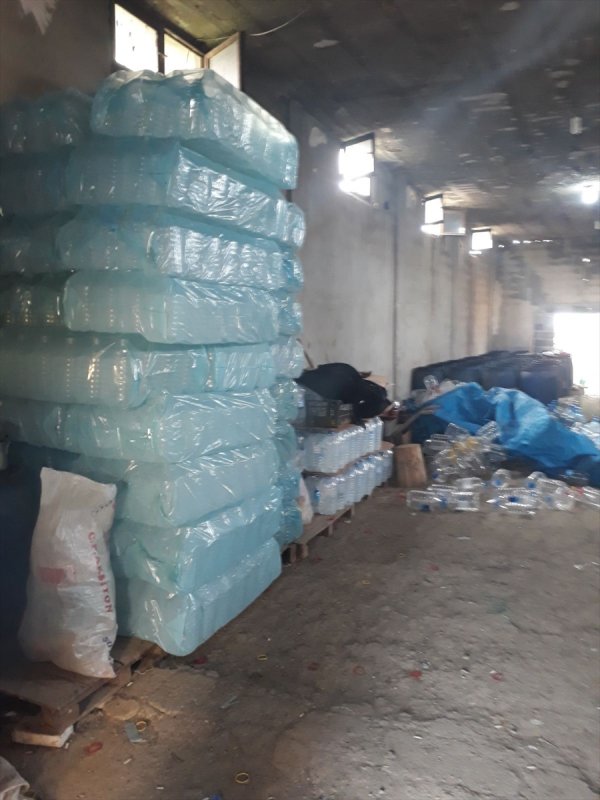 Adana'da 21 ton sahte içki ele geçirildi