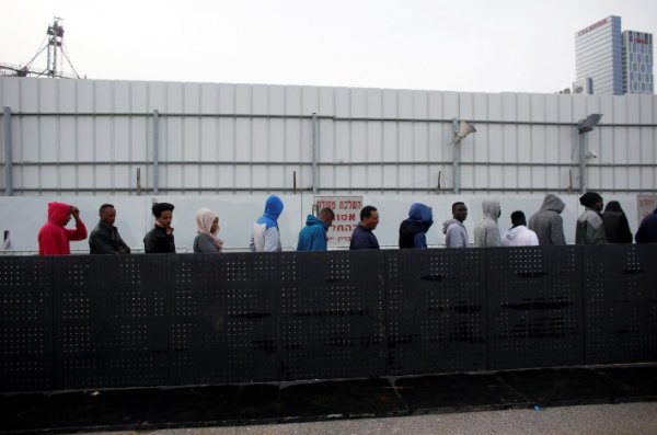 İsrail'den Afrikalı göçmenlere: 'Ya göç ya da hapis'