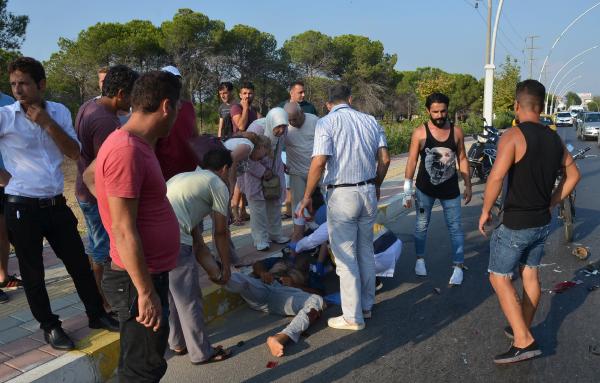 Yoldan geçen doktor ve hemşire sayesinde hayata döndü