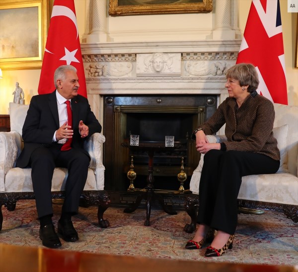 Binali Yıldırım 10 Downing Street'te