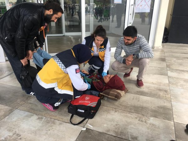 KPSS´ye giremeyen öğrenciler ağladı