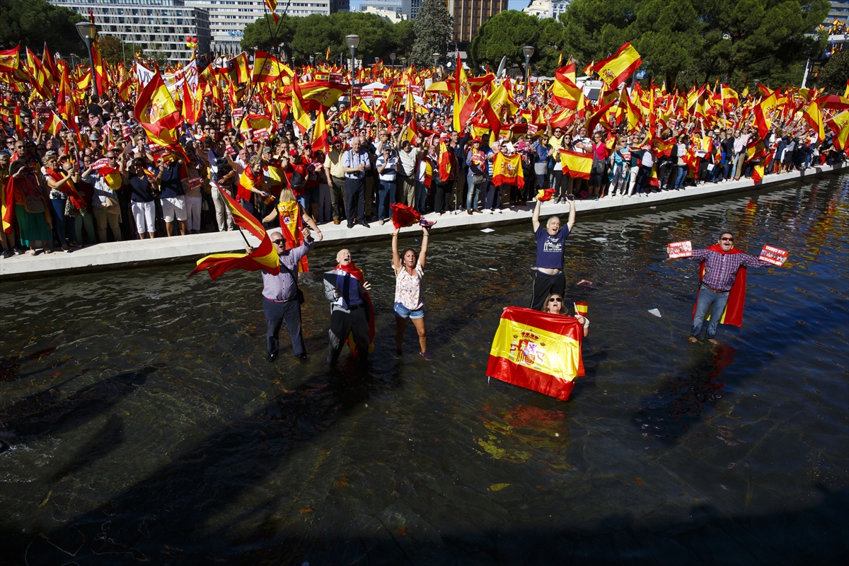 İspanya Katalonya kurumlarına kayyum atayacak