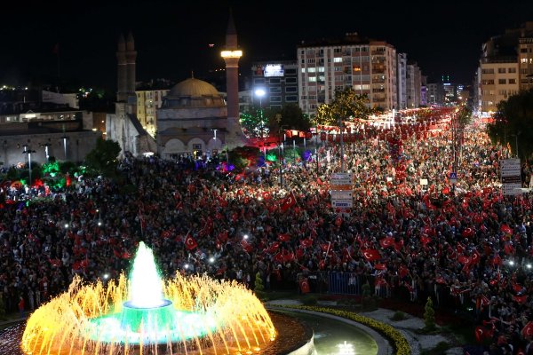 Milyonlar 15 Temmuz'un yıl dönümünde meydanlarda