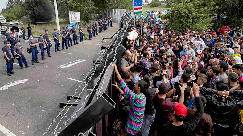 Türkiye'de insan kaçakçılığı Suriyelilerin elinde