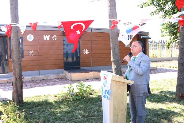 Yalova Belediyesi 193 bin liralık tuvaleti törenle açtı