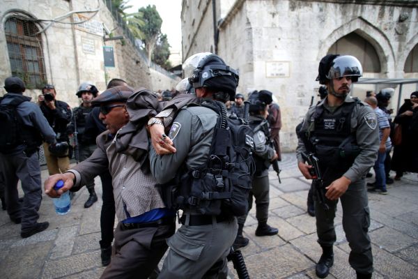 İsrail askerlerinin Cuma barbarlığı