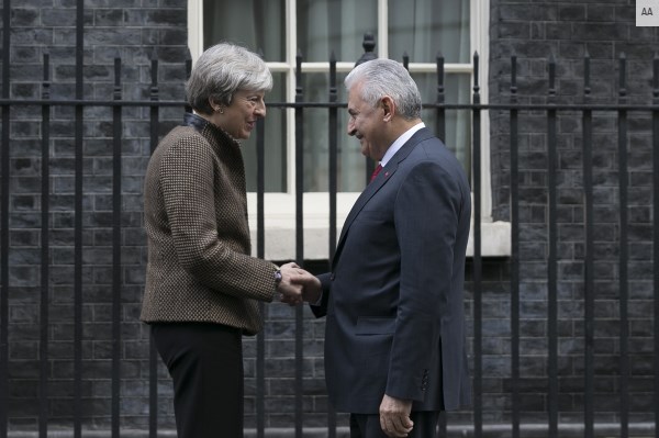 Binali Yıldırım 10 Downing Street'te