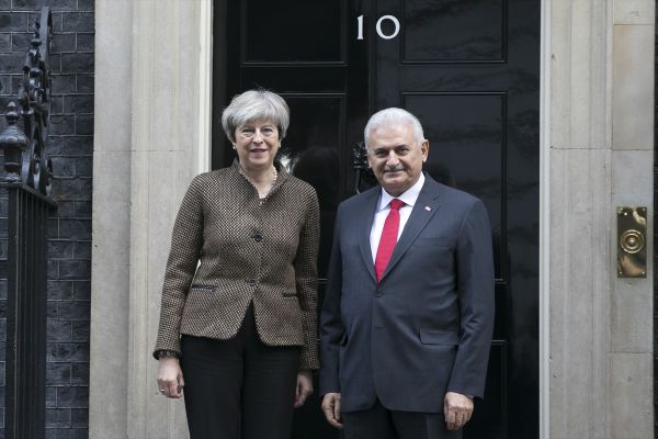 Binali Yıldırım 10 Downing Street'te