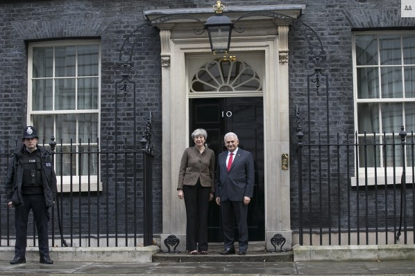 Binali Yıldırım 10 Downing Street'te