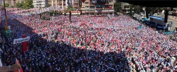 Cumhurbaşkanı Erdoğan için Kahramanmaraş'ta dev kalabalık