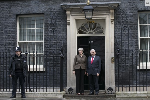 Binali Yıldırım 10 Downing Street'te