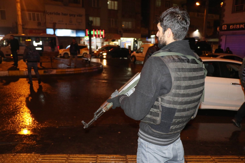 Diyarbakır’da 600 polisle asayiş uygulaması