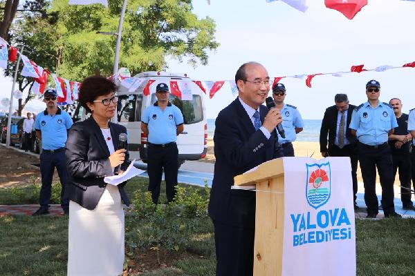 Yalova Belediyesi 193 bin liralık tuvaleti törenle açtı
