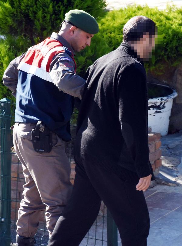 Eşini bıçakladıktan sonra kendisini ihbar etti
