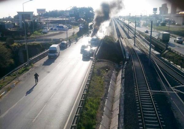 Antalya'da LPG'li otomobil küle döndü
