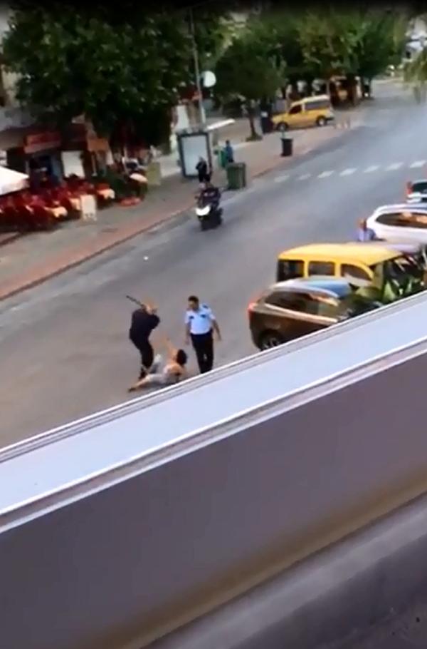 Alanya'da turist kadına dayak atan polis tutuklandı