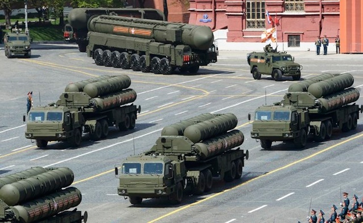 S-400 sevkiyatına karşı çıkan NATO'ya Rusya'dan cevap