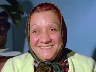 Adile Naşit kimdir
