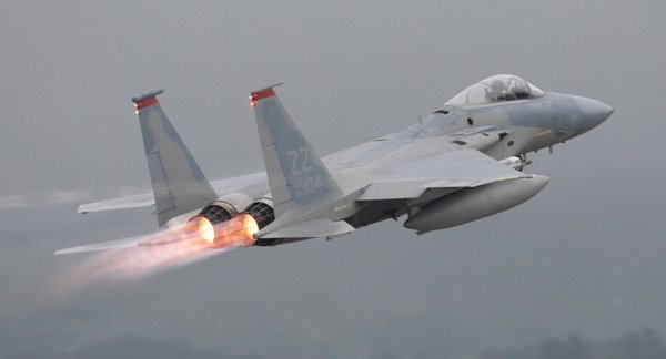 ABD´de uçak çalındı jetler havalandı